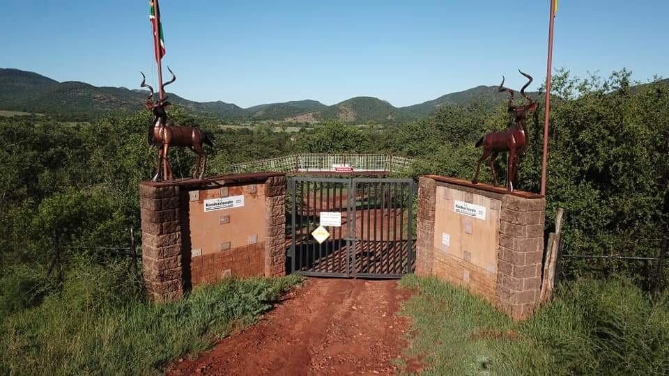 Gates at the entrance To Koedoeslaagte